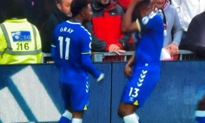 Yerry Mina Dancing at Man Utd Vs Everton Match