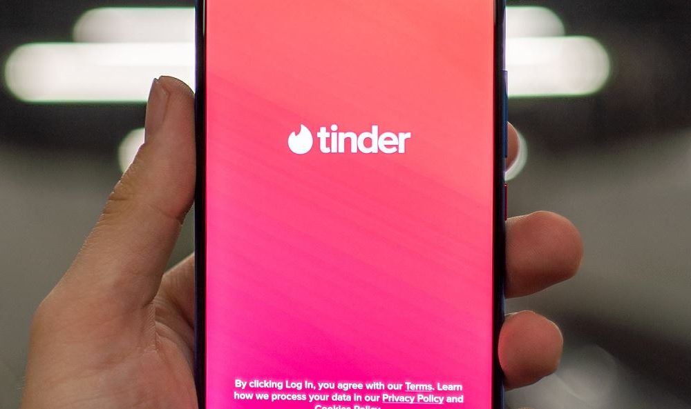 tinder scam